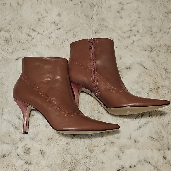 Franco Sarto Mauve Heeled Boots with Pointed Toe and Zipper Closure - Picture 3 of 9